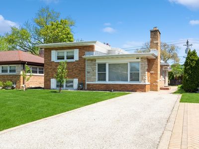 7331 N Kenneth Ave, Lincolnwood, IL, 60712