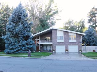 5280 Cottonwood Club Dr, Holladay, UT 84117