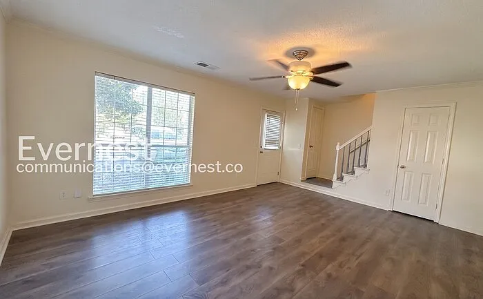 1592 King James Dr — Photo 7