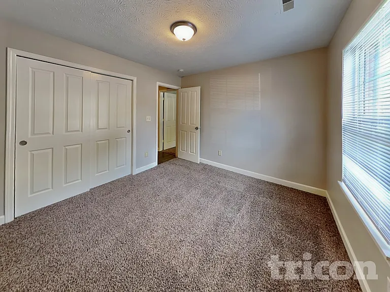 12758 Sovereign Ln — Photo 14