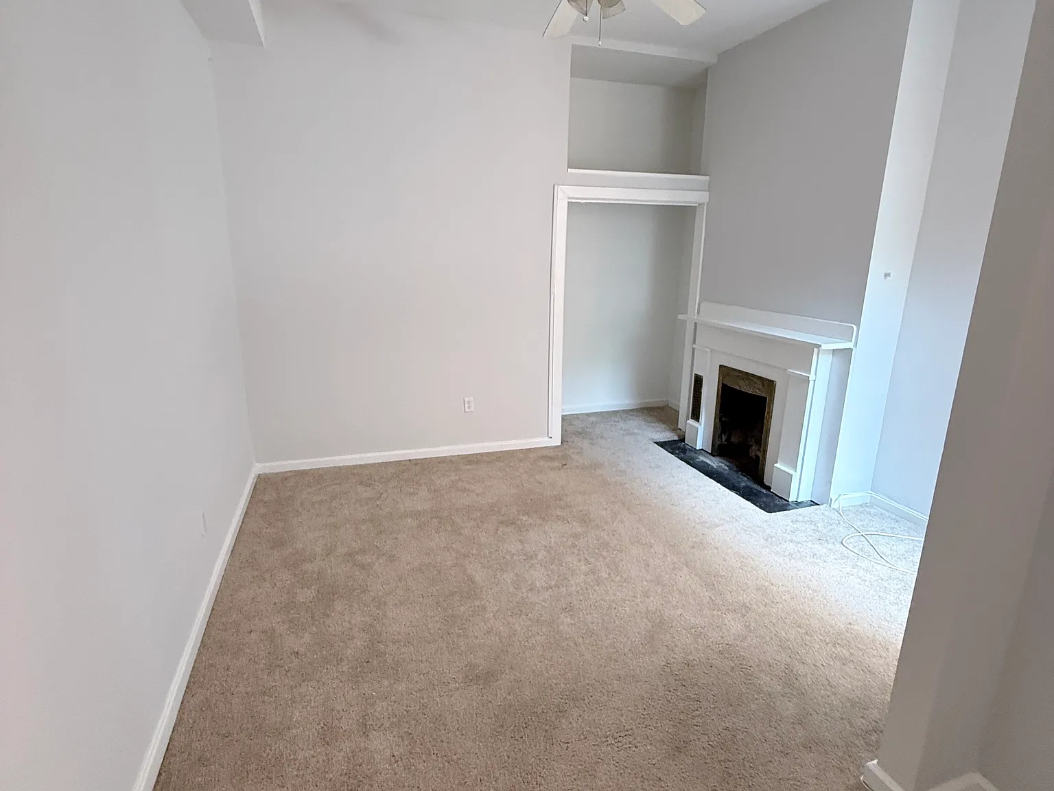3 bed, $2,000 — Photo 3