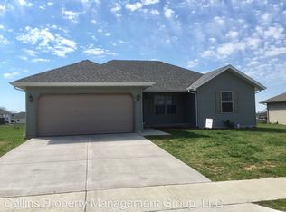 408 Bradford Pear, Clever, MO 65631