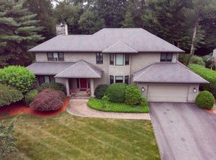 70 Tennyson Dr, Longmeadow, MA 01106