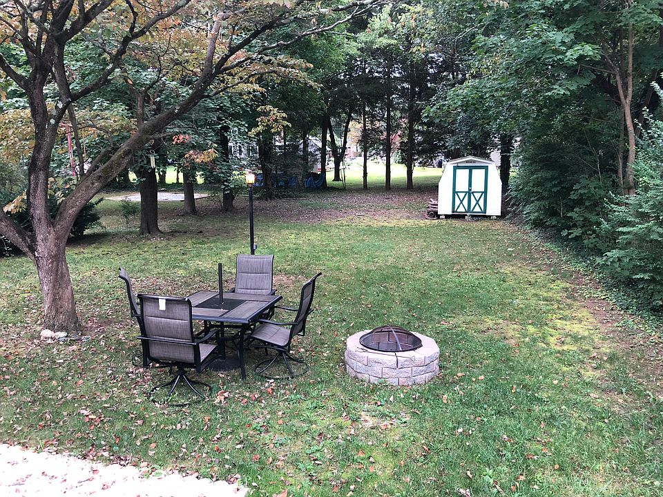 2nd image of 1367 Nelson Ave