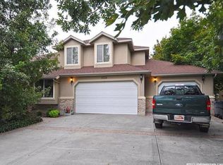 9729 S Pine Meadow Way, South Jordan, UT 84095