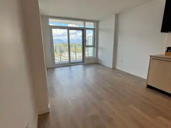 1 bedroom rental in Surrey — photo 4