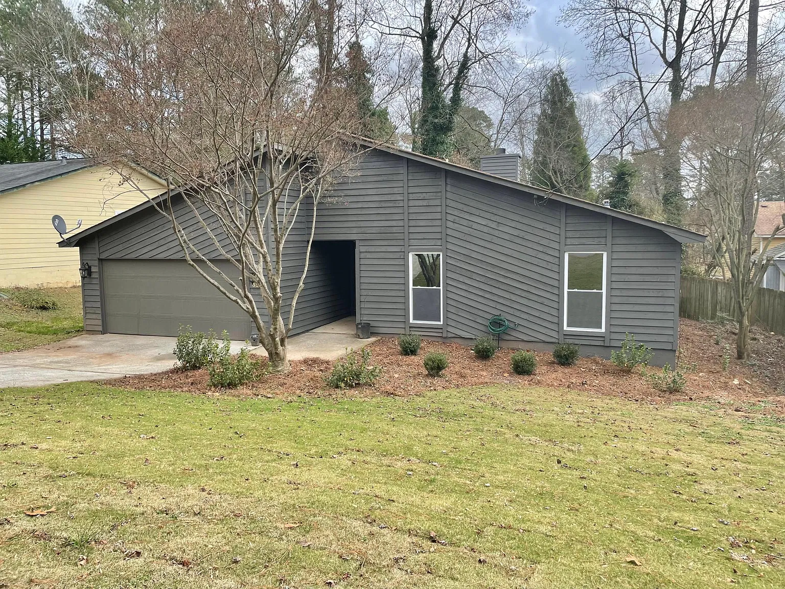 3 bed, 1575 sqft, $2,400 — Photo 1