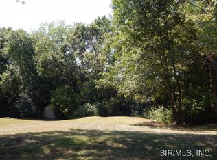121 Howard Dr, Belleville, IL
