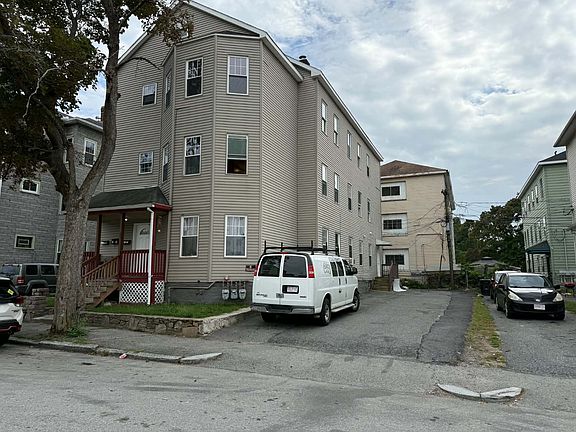 2nd image of 17 Sigel St #3
