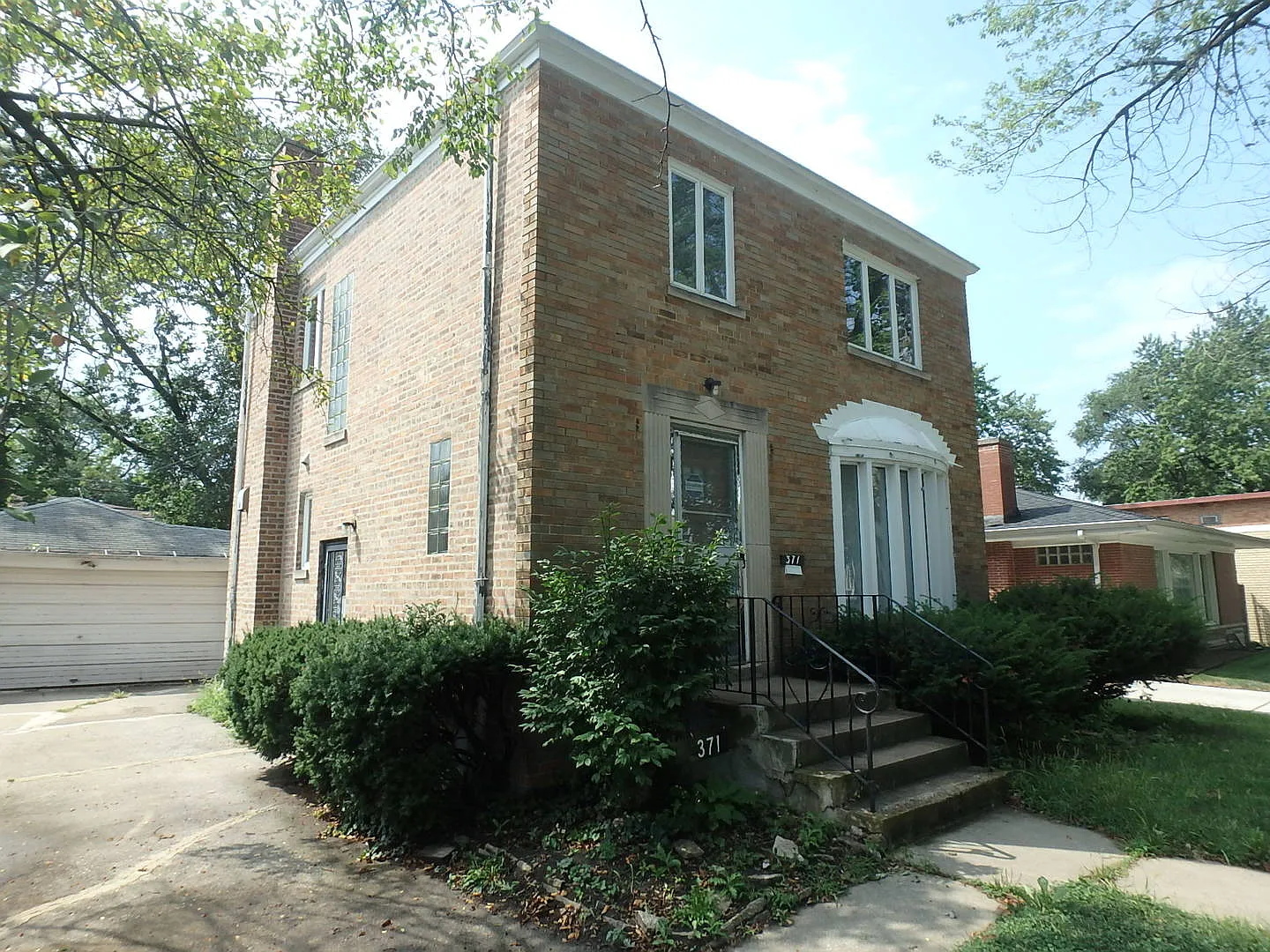 3572 W Dickens Ave photo 1