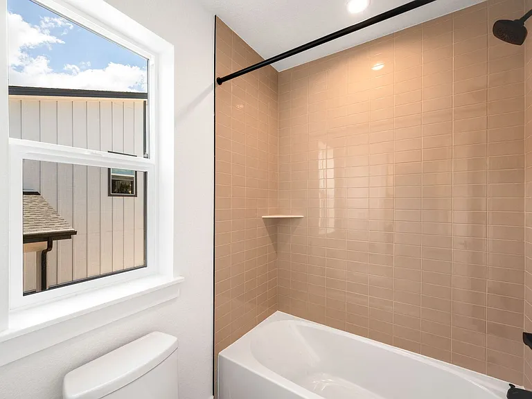 4656 W 9th Ave — Photo 22