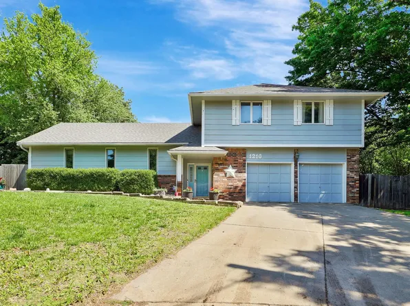 1216 N Armstrong Ct, Derby, KS 67037