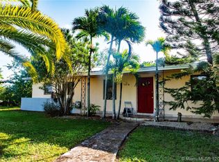 9536 SW 166th Ter, Miami, FL 33157