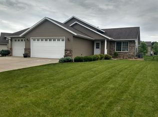 812 Morningside Loop, Saint Joseph, MN 56374