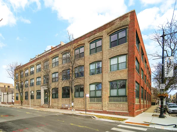 3201 N Ravenswood Ave APT 303, Chicago, IL 60657