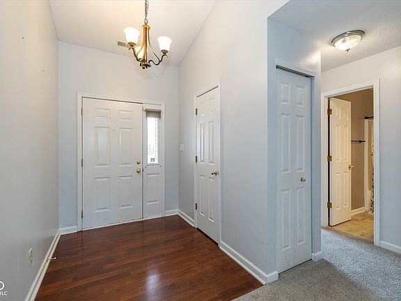 2nd image of 643 Muirfield Dr