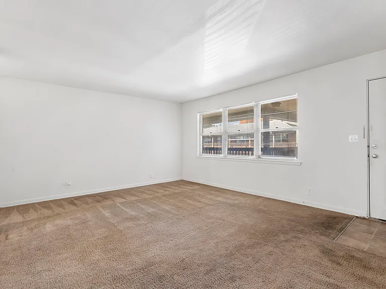 Embassy Apartments — Photo 8
