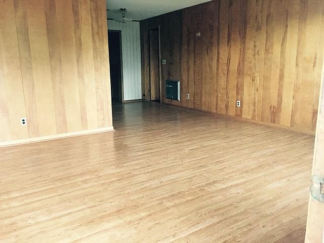 2nd image of 103 Horseshoe Dr