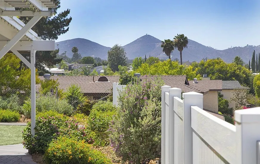 4 bed, 1890 sqft, $4,900 — Photo 3