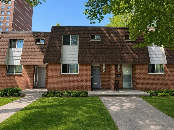 75 Eastdale Ave #Townhouse 22, Toronto, ON M4C 5N3