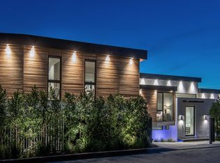 12002 Benmore Ter, Los Angeles, CA 90049