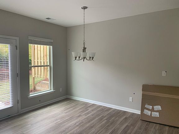 5th image of 1360 Elderwood Way