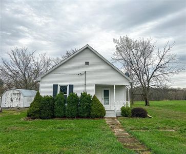 126 Colvin Ave, Sorento, IL, 62086