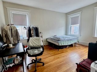 1175 Boylston St APT 35, Boston, MA 02215