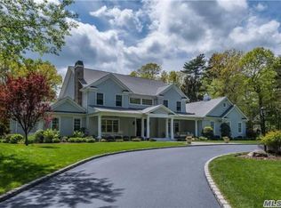 14 Woodlee Rd, Cold Spring Harbor, NY 11724