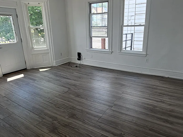 199 Grafton Ave #2 — Photo 11