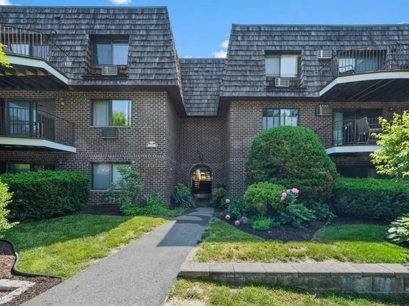 5 Briarcliff Drive S #13, Ossining, NY 10562