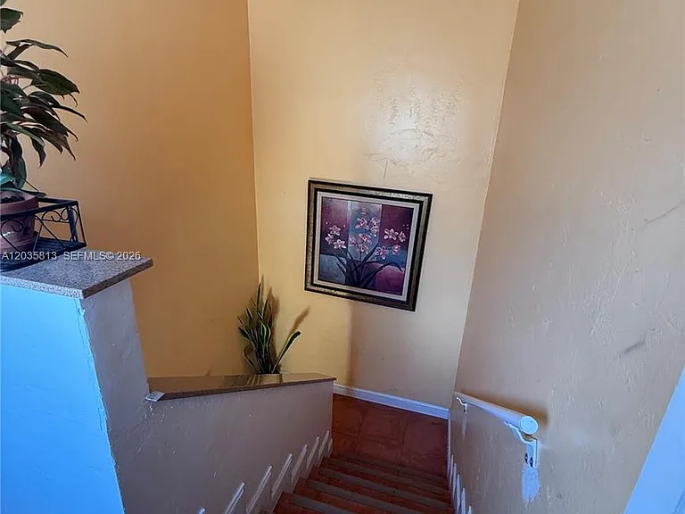 7720 Byron Ave #4 — Photo 8