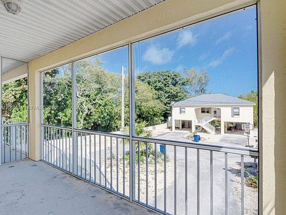 4th image of 189 Casa Court Dr