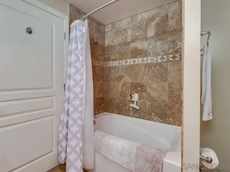 555 Front St #205 — Photo 28