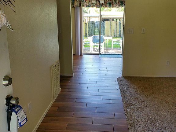 3rd image of 2671 Pinewood Blvd N