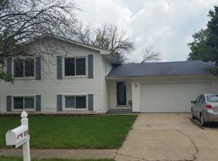 359 Meadows Rd S, Bourbonnais, IL 60914