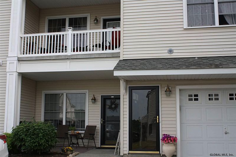 2nd image of 102 N RIDGE