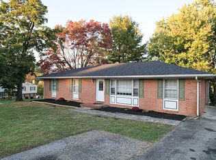 1725 Barnett Rd NW, Roanoke, VA 24017