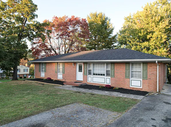 1725 Barnett Rd NW, Roanoke, VA 24017