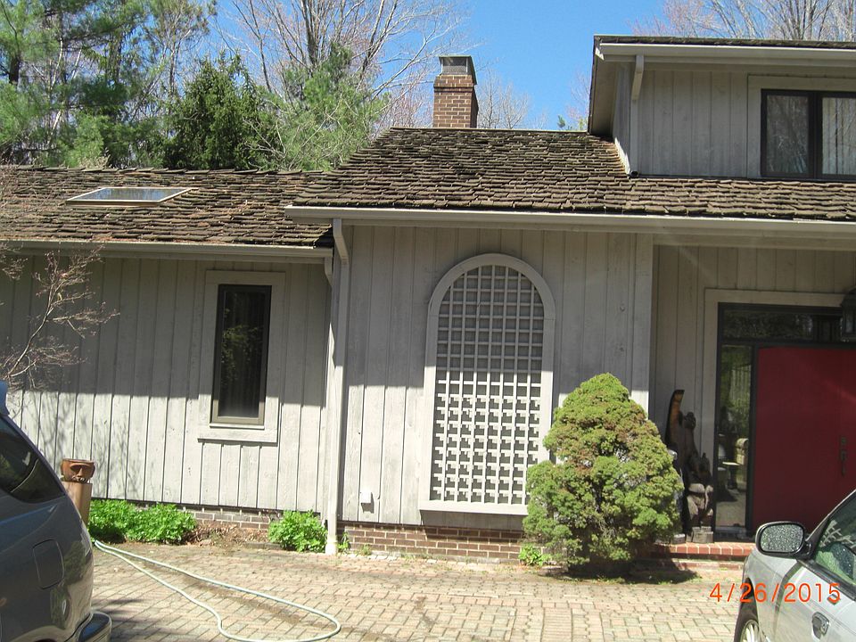 1st image of 30999 Gates Mills Blvd