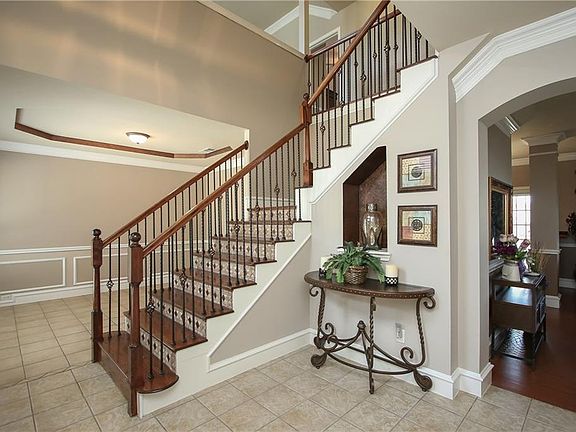 3rd image of 5309 Meadow Valley Dr