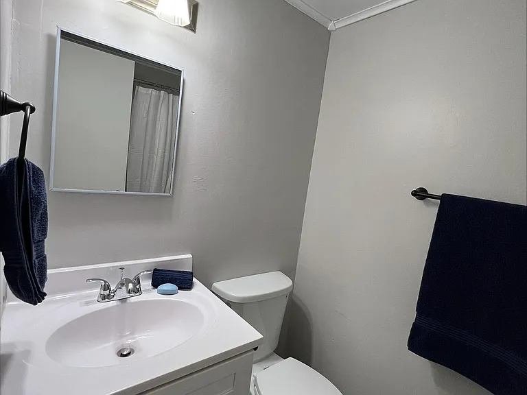 Treeborn Apartments — Photo 12