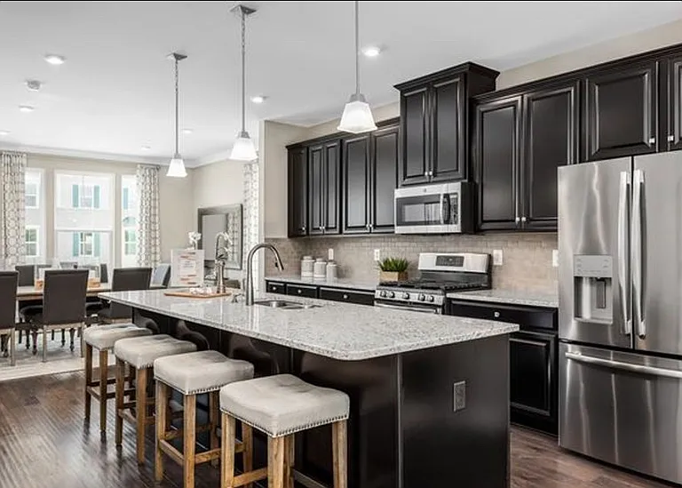 1020 Valley Run Dr — Photo 1