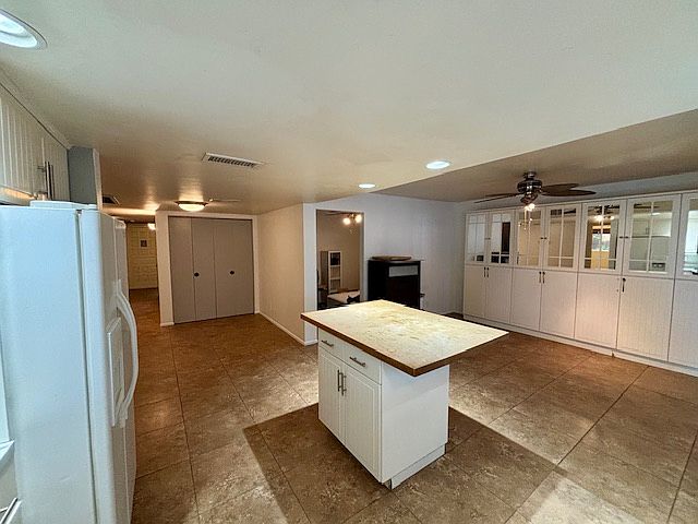 Spacious kitchen
