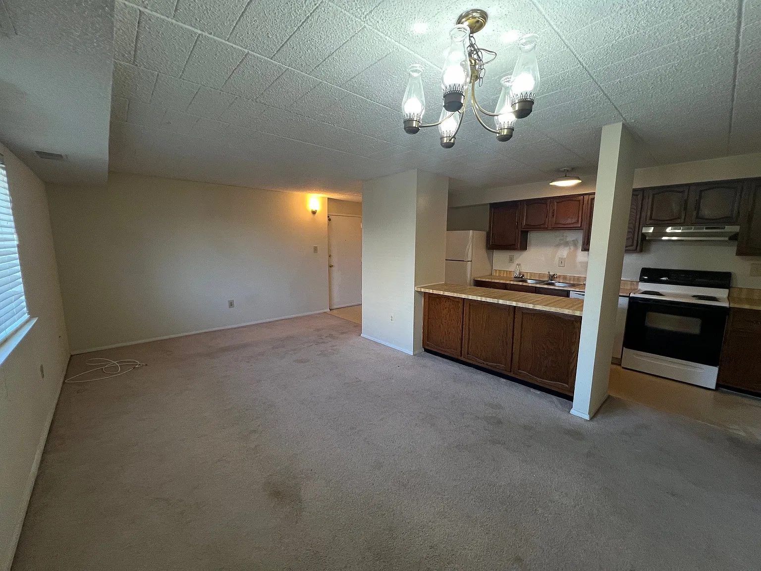 1001-E Heather Ridge Drive — Photo 3
