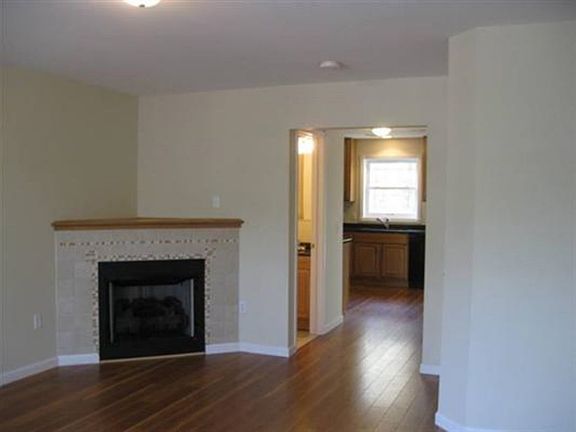 5th image of 23 2nd St APT 3