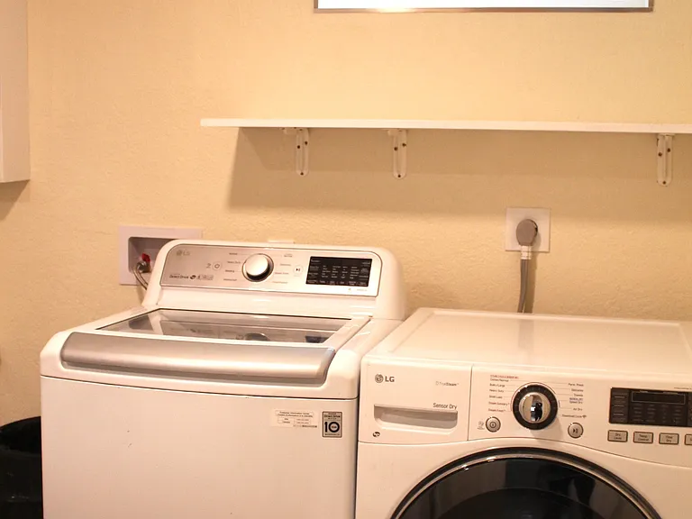 Laundry in Bath