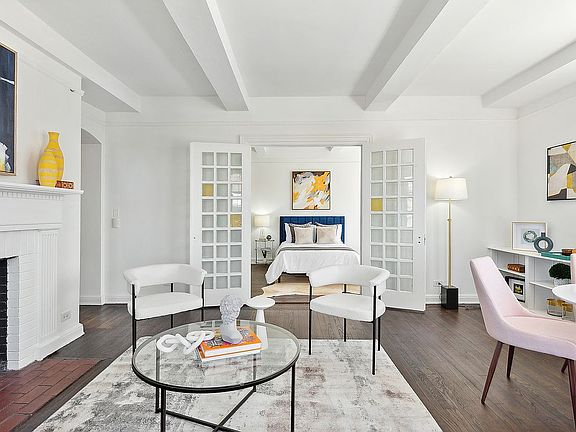 3rd image of 470 W 24th St APT 18A