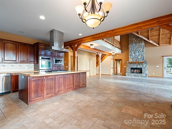 5th image of 452 Lotawatah Dr