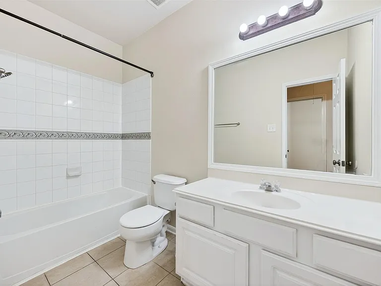 11630 Forest Wind Ln — Photo 33